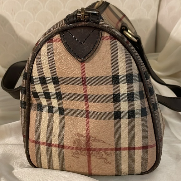 BURBERRY Haymarket Check Small Chester Bag - Picture 3 of 16